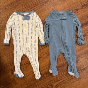 Cloud Island Blue and White Footies